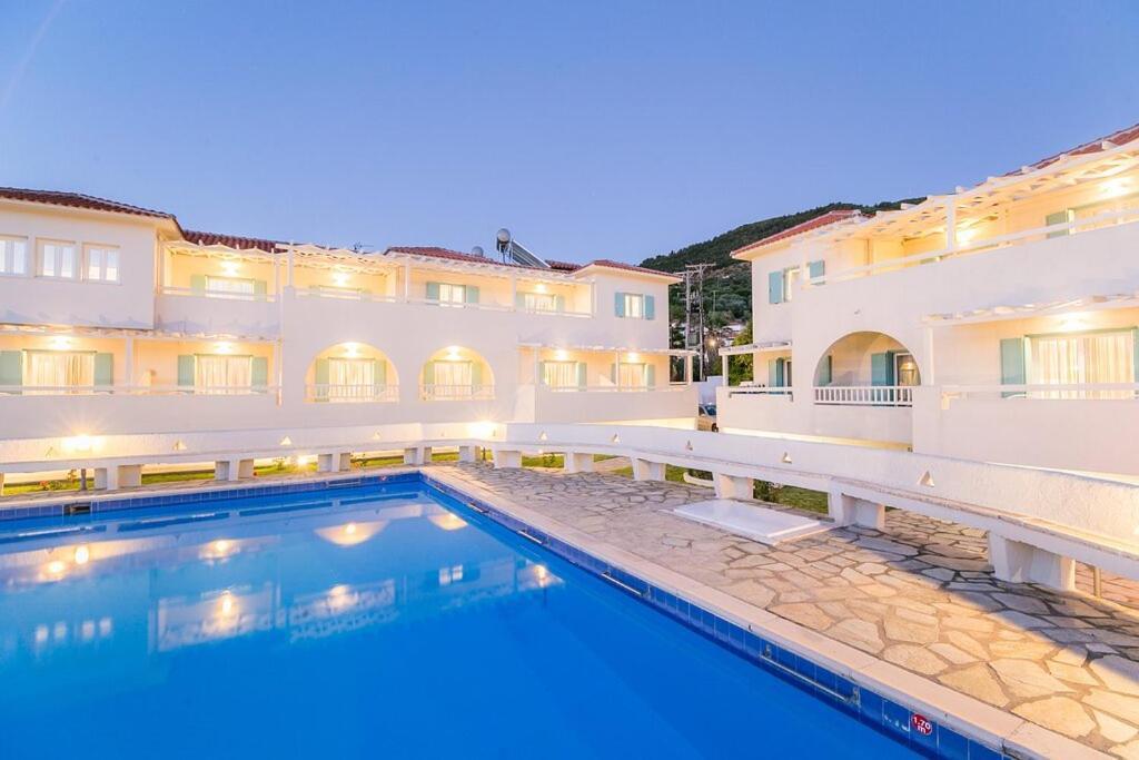 Sunrise Village Hotel Apartments Skopelos stad Exteriör bild