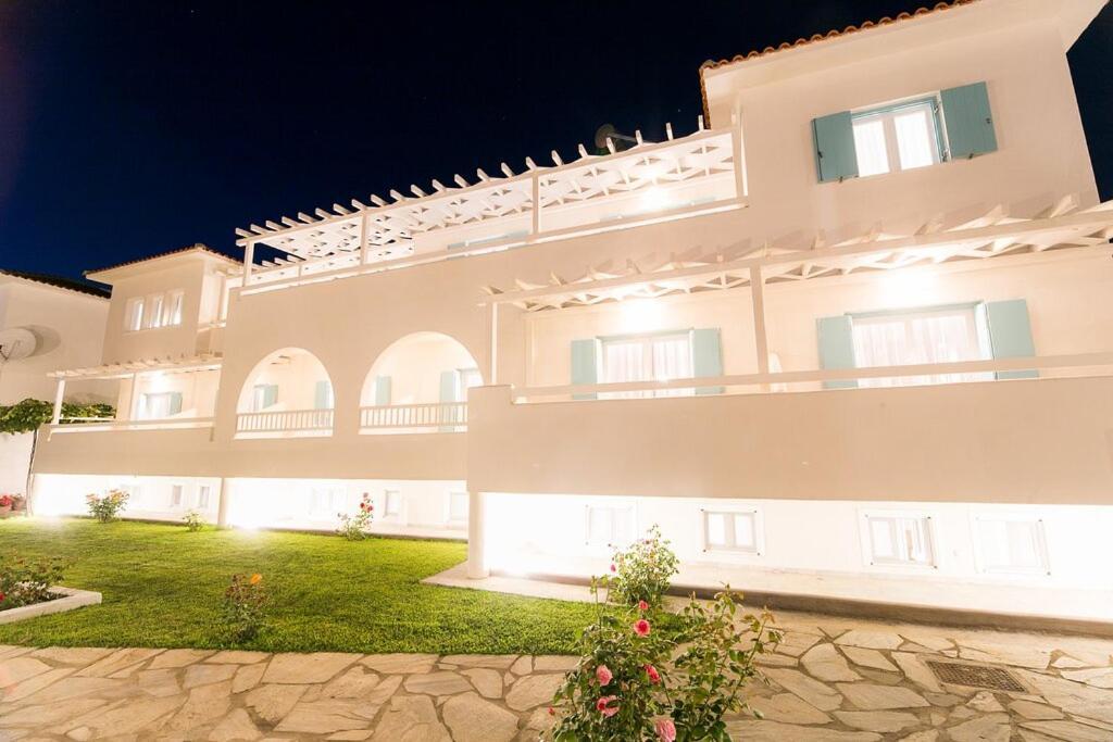 Sunrise Village Hotel Apartments Skopelos stad Exteriör bild